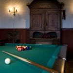 Spela biljard och slappna av